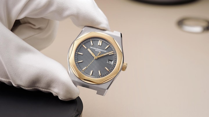 <p>Die Schweizer Uhrenmarke Girard-Perregaux präsentiert die Laureato Fifty, eine Neuauflage ihres klassischen Sport-Chic-Modells. </p>