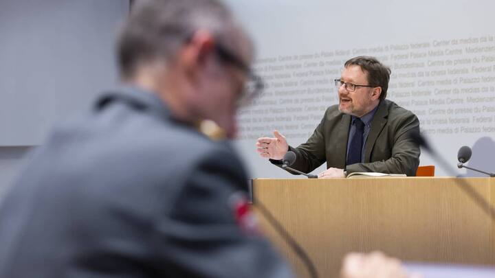 Christian Bock, Direktor Eidg. Zollverwaltung EFD, spricht waehrend einer Medienkonferenz zur Situation des Coronavirus, am Samstag, 21. Maerz 2020 in Bern. (KEYSTONE/Peter Klaunzer)