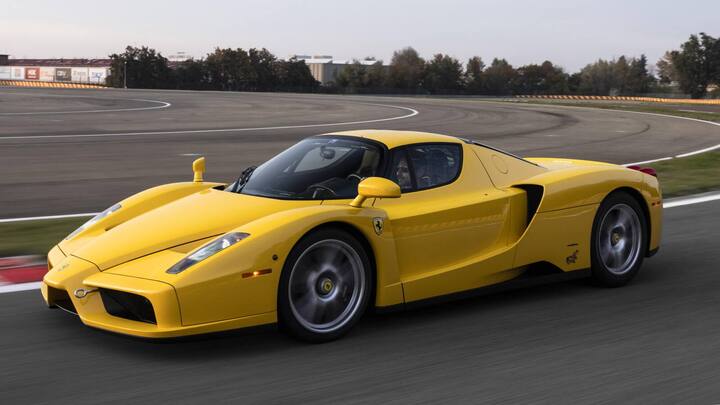 Enzo, 2002, 6 Liter, V12, 660 PS, mit direkter Verbindung zur Formel 1.