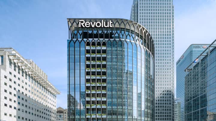 <p>Im Kreise der grossen Banken angekommen: Der neue Konzernsitz von Revolut in der Londoner Canary Wharf.</p>