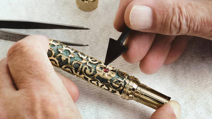 Drei von fünf (v.l.): «Die Orangerie» (195 Stück, 30’500 Fr.); ...