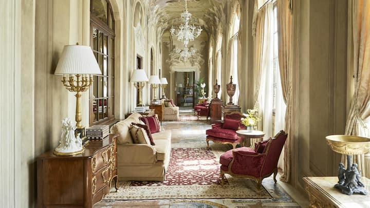 <p>Four Seasons Hotel Firenze</p>