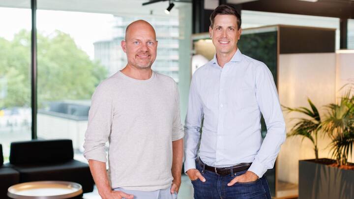 <p>Pair-Finance-­Gründer Stephan Stricker (l.) und Schweiz-Chef Marko Kusigerski vereinen Inkasso mit Marketing.</p>