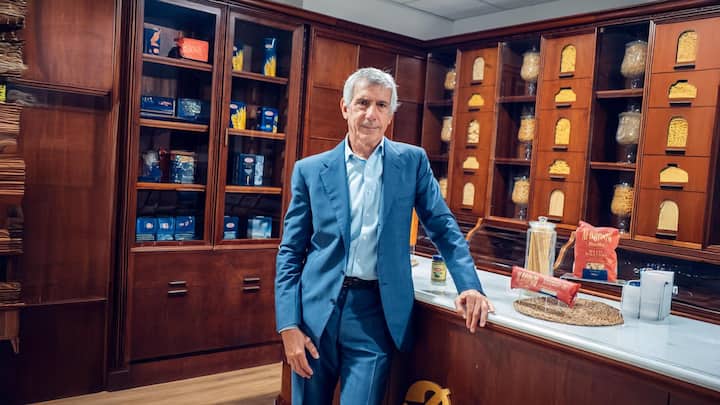 <p>Wie es war, die Kontrolle über das Unternehmen zu verlieren, erlebte Paolo Barilla, als sein Vater den Betrieb ins Ausland verkaufen musste.</p>