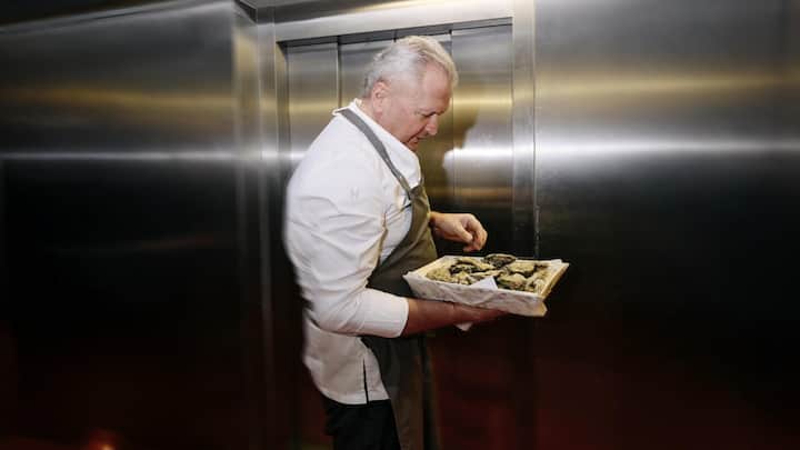 <p>Selbst die Frage, wie man Austern essen soll – roh, pochiert oder gar überbacken –, polarisiert.</p>