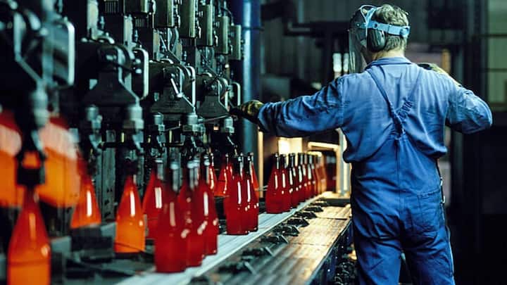 <p>Flaschenproduktion bei Vetropack.</p>