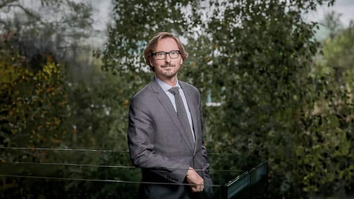 <p>CEO Nicolas Bos liefert mit Richemont schöne ­Umsatzzahlen ab.</p>