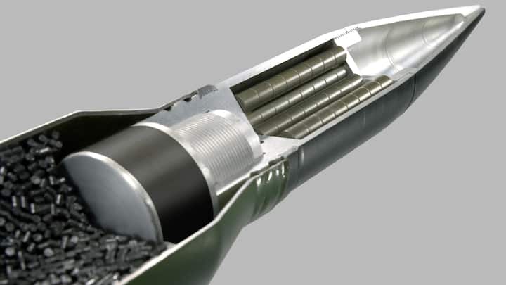 <p>Die Spezialmunition zur Drohnenabwehr explodiert vor dem Aufprall in bis zu 600 Mini-Projektile. </p>