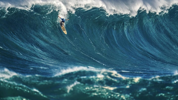 North Shore, Oahu, Hawaii Der traditionelle Mittelpunkt des modernen Surfens, wo Slater viele seiner grössten Wettkampfmomente erlebte. Die North Shore ist für ihn die Messlatte aller Surfspots weltweit.