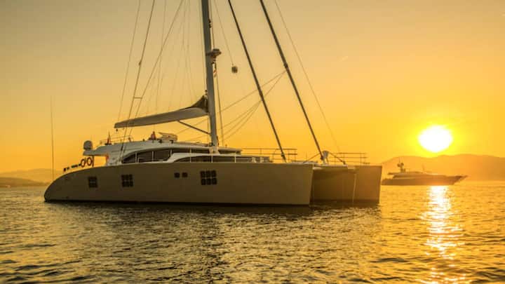 Auch eine Yacht gehört zum Inventar von Le Rosey.