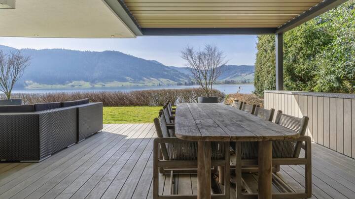 Die Gartenwohnung hat einen privaten Zugang zum See.