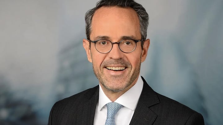 Rafael Moral Santiago.jpg