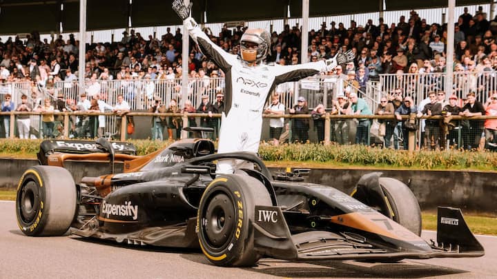 IWC ist Partner des Teams Mercedes-AMG Petronas Formula One ...