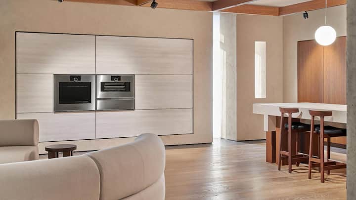 Die Küchengeräte aus der Serie Expressive bestechen durch ihre schlichten Formen und ihre intuitive Bedienung. Im Inneren steckt modernste Profitechnologie.