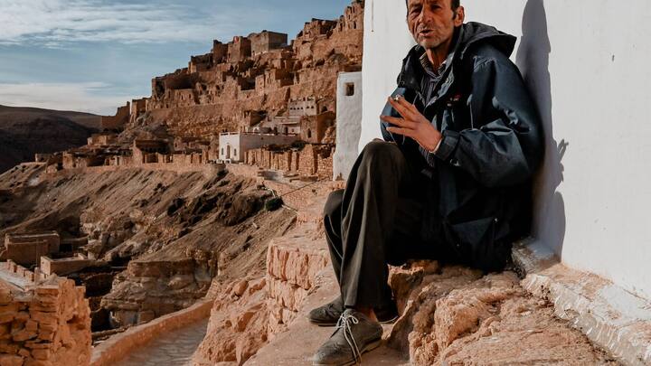 Am Rande der Sahara reihen sich die historischen Festungsdörfer aneinander, hier Chenini.