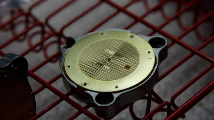 10 Audemars Piguet Zifferblatt Rohling.jpg