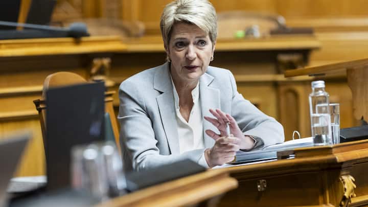 <p>Die Bundespräsidentin Karin Keller-Suter führte das ominöse Telefongespräch mit US-Präsident Trump.</p>