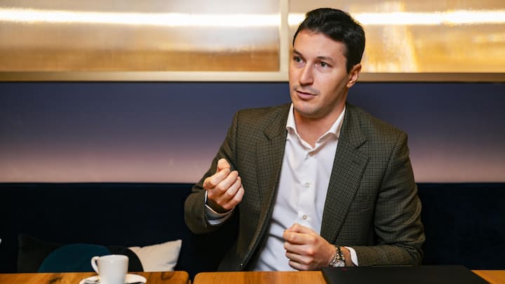 <p>Loic Brunschwig: «Es ist bei uns so wie bei fast jedem anderen Detailhändler: Bis November verdienen wir kein Geld, aber die letzten zwei Monate helfen uns, das Spiel ins Positive zu drehen.»</p>