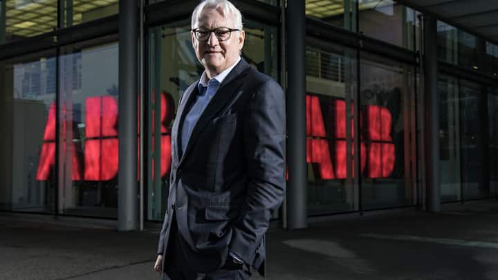<p>Der ABB-Präsident Peter Voser gehört zu den wenigen Top-Managern, die vor zu viel Regulierung warnen. Die meisten Grosskonzerne wollen sich nicht mit Brüssel anlegen und machen die Faust im Sack.</p>