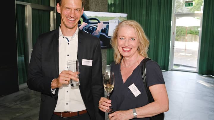 Von links: Christoph Wenk Bernasconi, SWIPRA Services, Trusted Board Advisors AG; Giuliana Hug, Engel & Völkers Properties AG Zug