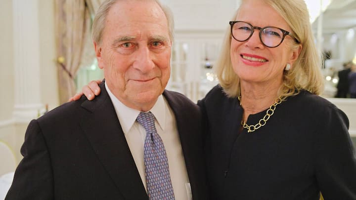 Walter Frey; Barbara Frey.