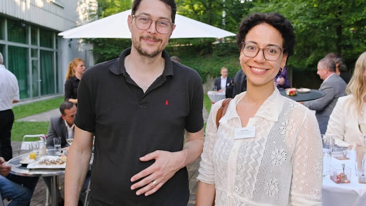 Von links: Martin Caduff, Adisfaction-Annex AG; Cécile Kaba, Atout France, Französische Zentrale für Tourismus