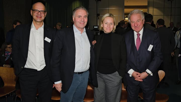 Simon Roth, Pictet; Eric Sarasin, Singularity Group AG; Ladina Heimgartner, Ringier Medien Schweiz; Bjørn Johansson, Dr. Bjørn Johansson Associates AG.