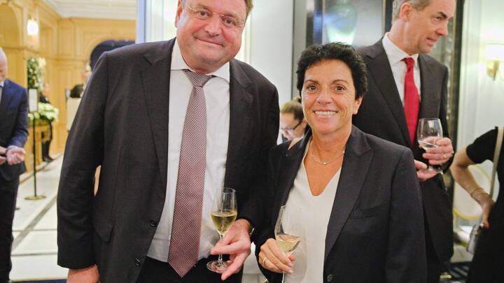 Stefan Paul; Sabrina Soussan.