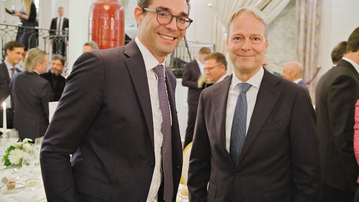 Jens Vollmer; Ton Buechner.