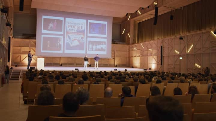Die neue Aula kostete 50 Millionen Franken.