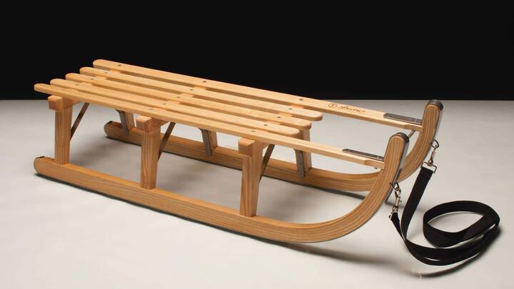 Für den Nostalgiker Modell: Original Davoser Classic Hersteller: 3R Produktionsort: Sulgen TG Preis: ab 239 Franken Webpage: schlitten.ch