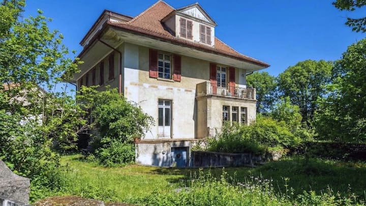 Jetzt steht das Anwesen für 4 Millionen Franken zum Verkauf.