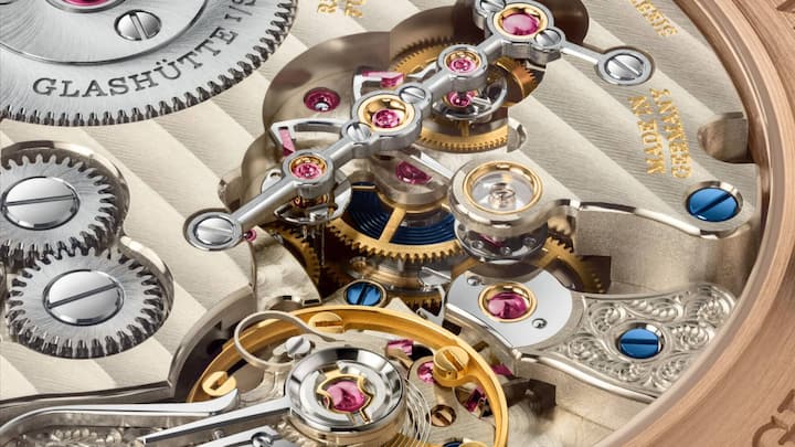 Zeitwerk Date in Rotgold