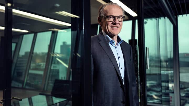 VR-Präsident Thomas Müller stand vor der Wahl zwischen zwei Kandidaten.