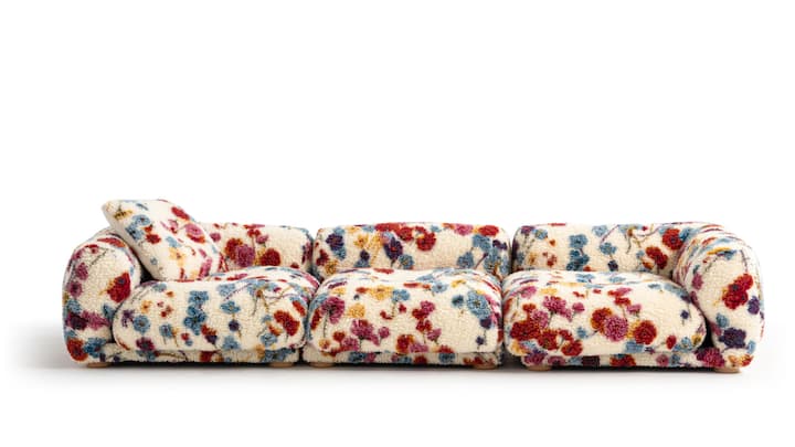 <p>Kuschlig und blumig: Neue Sofas zeigen Emotionen.</p>
<p>www.moroso.it</p>