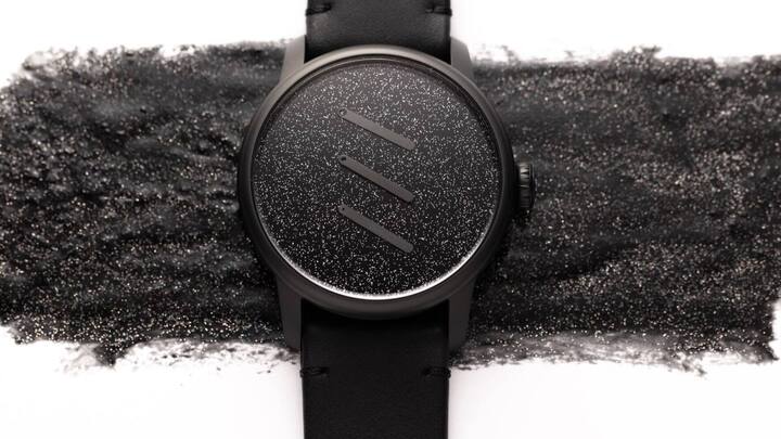 Die Uhr Noirmont x Olivier Mosset von 2024.