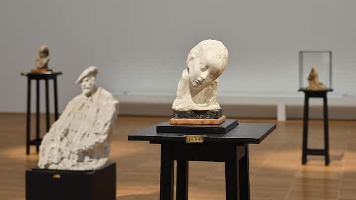 <p>«Bambino malato» von Medardo Rosso (1895).</p>