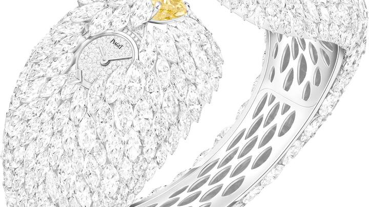 <p>Das winzig kleine Zifferblatt der Exquisite Moments<br />von Piaget wird inmitten der vielen Brillanten fast unsichtbar.</p>