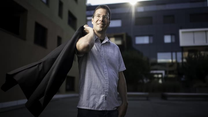 Pionier der Startup-SzeneSerien-Entrepreneur und Business Angel Thomas Dübendorfer zählt zu den Zooglern der ersten Stunde.