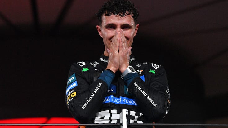 MOTORI - Formula 1 - FORMULA 1 - Abu Dhabi Grand Prix 2025 - Race McLaren driver Lando Norris became the world champion 2025 in Yas marina International Circuit during Abu Dhabi Grand Prix in Abu Dhabi, UAE on 7th Dec, 2025 Abu Dhabi United Arab Emirates PUBLICATIONxNOTxINxFRAxUK Copyright: xIPAxSport/ABACAx