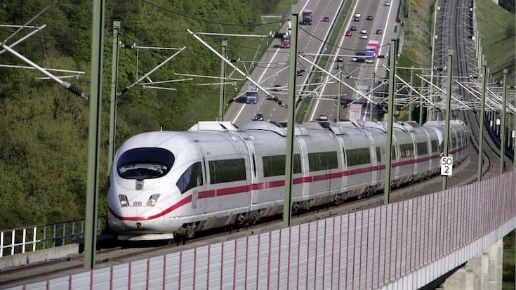 GERMANY - MAY 07: GERMANY, FRANKFURT ON THE MAIN, ICE3 on the rail route Frankfurt on the Main - Cologne over the A3 highway near Neustadt - Wied. (Photo by Ulrich Baumgarten via Getty Images)