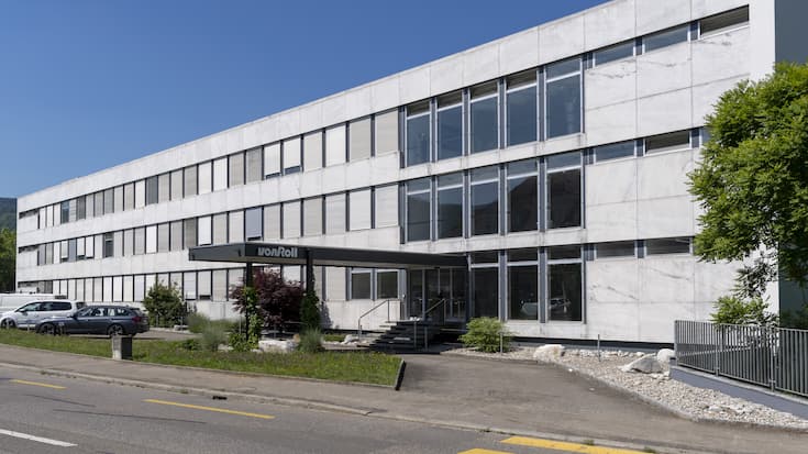Der Sitz des Schweizer Industriekonzerns Von Roll Holding AG in Breitenbach.