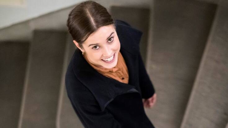 Porrtrait der Politikerin und Campaignerin Laura Zimmermann von Operation Libero, fotografiert am Hauptbahnhof Zuerich.12.11.2018(Tages-Anzeiger/Urs Jaudas).