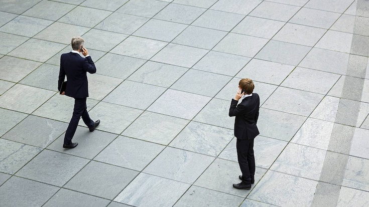 Manager_Lohn_Deutschland_Anzug_Banken