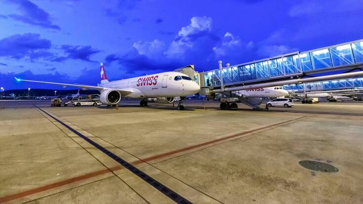 Swiss Airbus A220-300 