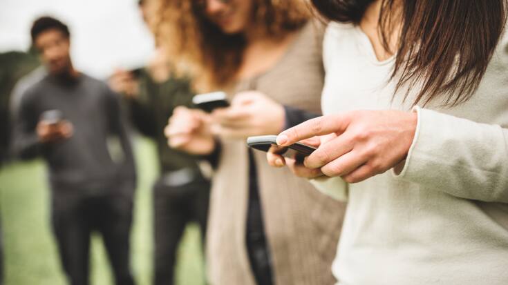 Smartphone Jugendliche online