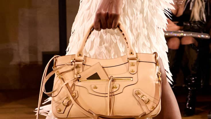 BALENCIAGA SUMMER 26 CLOSE UP IMAGE 56.jpg