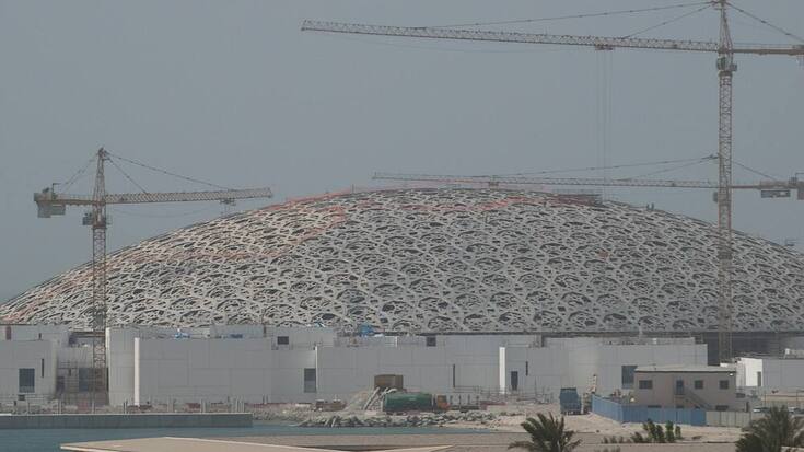 cut-cnn-silk-road_louvre-abu-dhabi.jpg