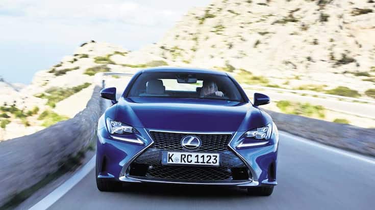 17_33_lexus_200t.jpg
