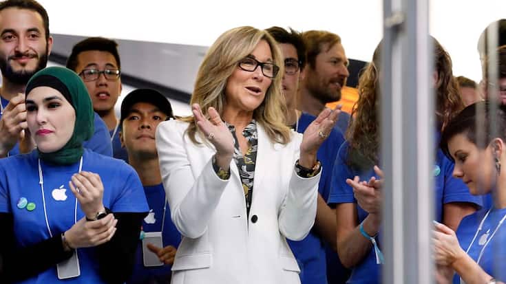angela-ahrendts_1.jpg